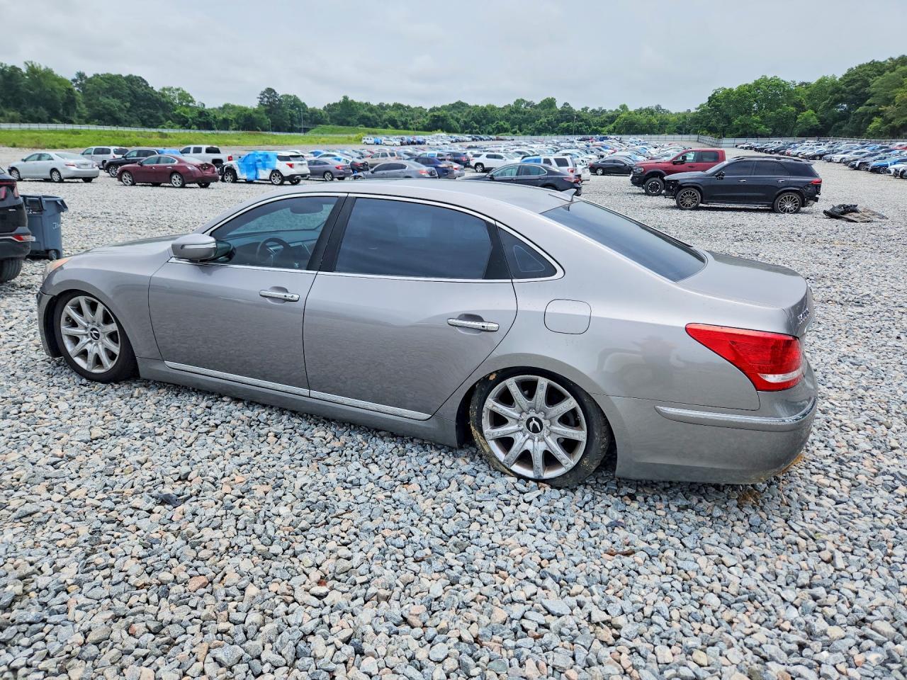 2011 Hyundai Equus Signature - Фото 2