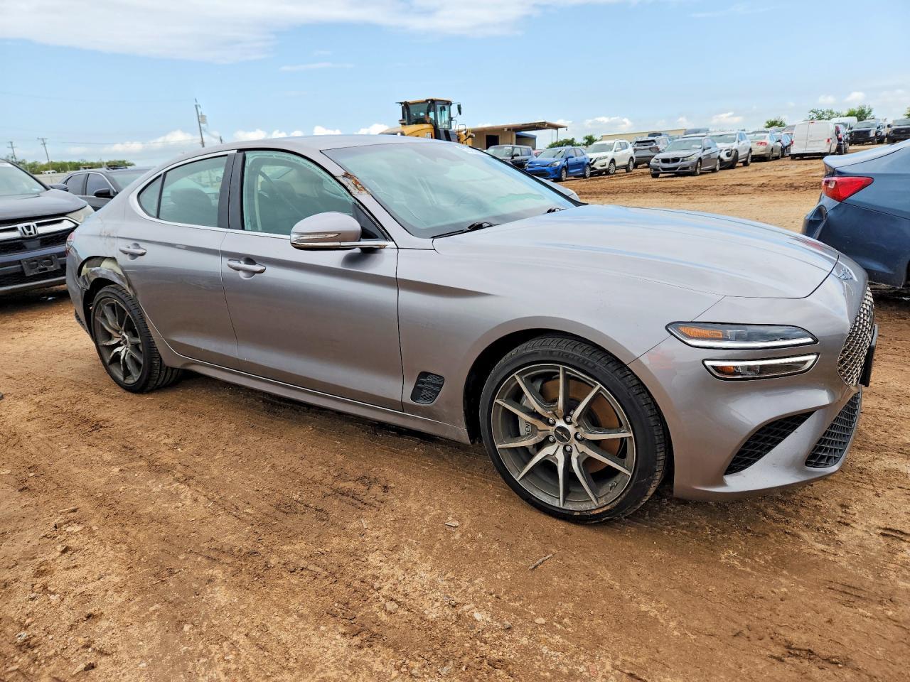 2025 Genesis G70 2.5T Standard - Фото 4