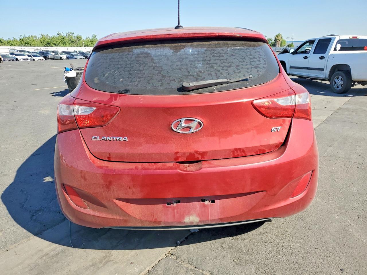 2017 Hyundai Elantra Gt Base - Фото 6