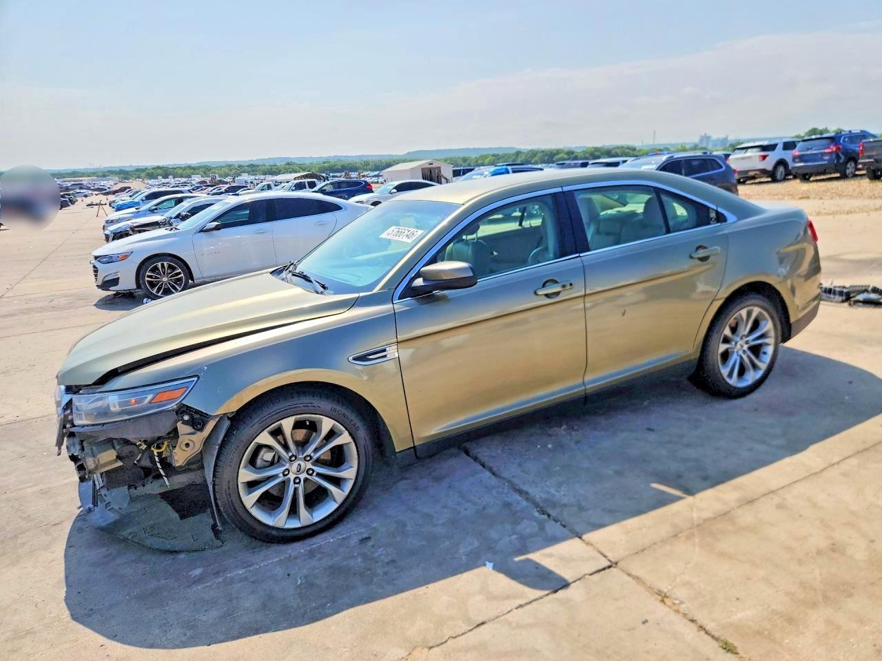 2013 Ford Taurus Sel