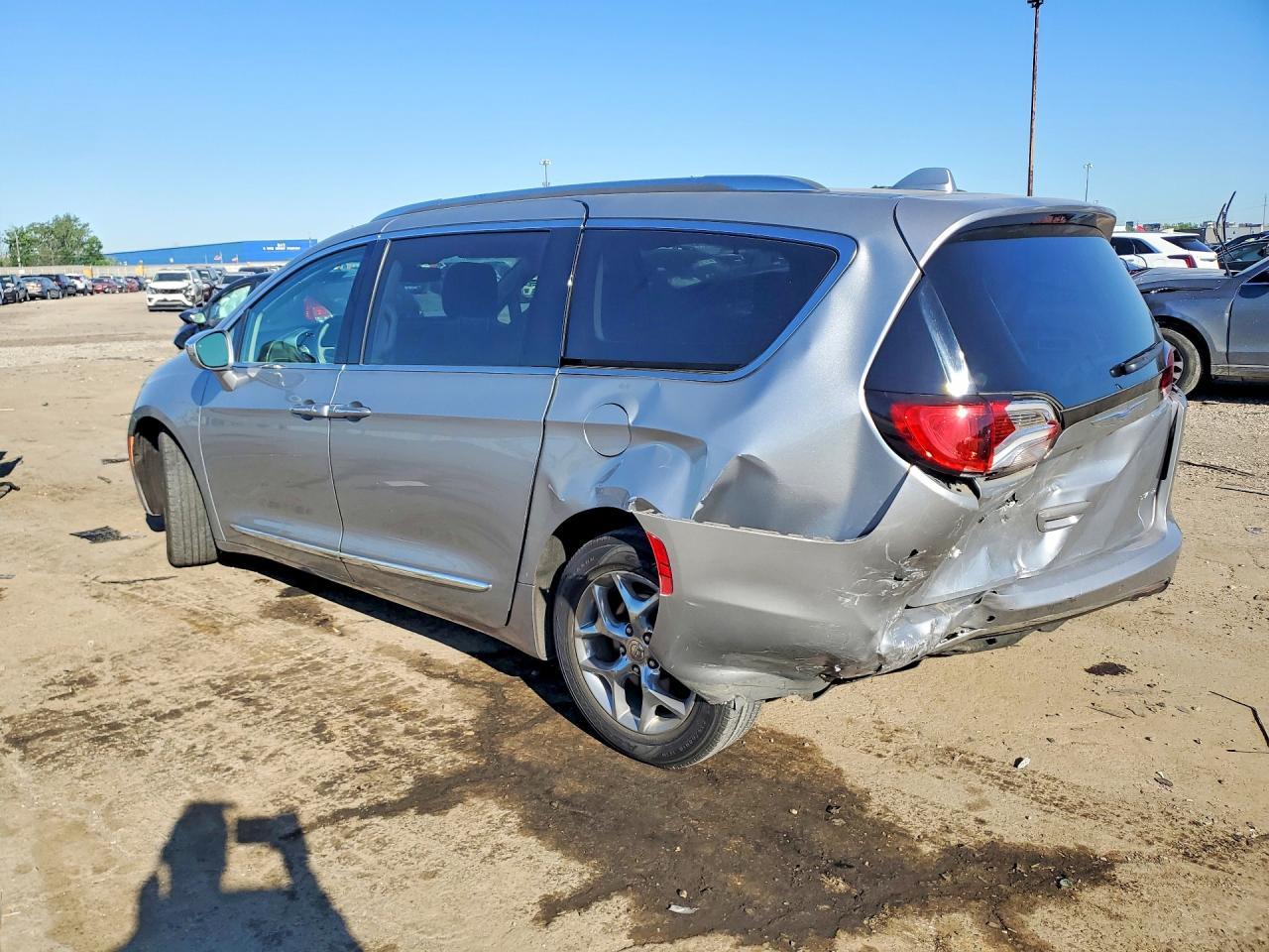 2018 Chrysler Pacifica Limited - Фото 2