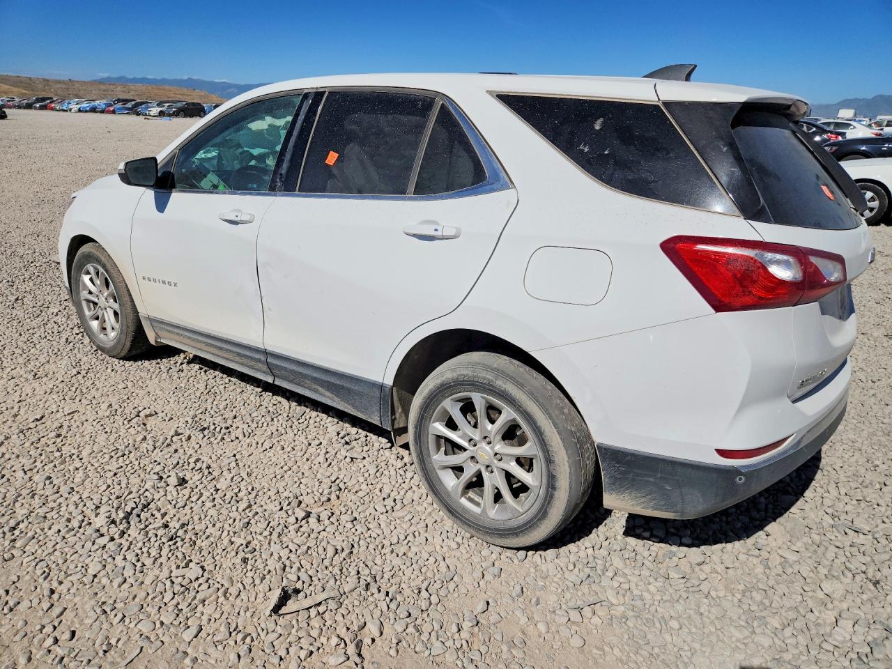 2018 Chevrolet Equinox Lt - Image 2