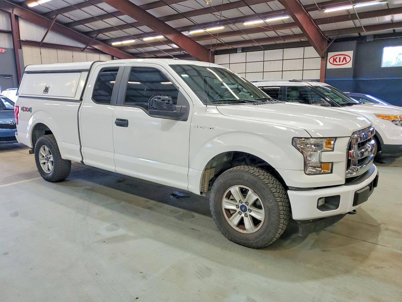 2016 Ford F150 Super Cab - Image 4