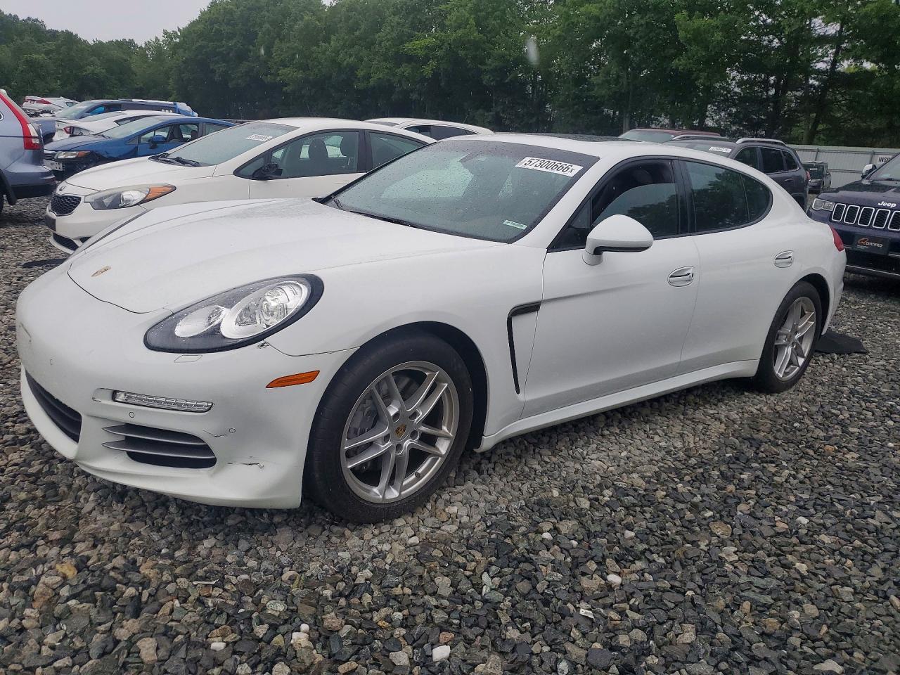 2016 Porsche Panamera 2