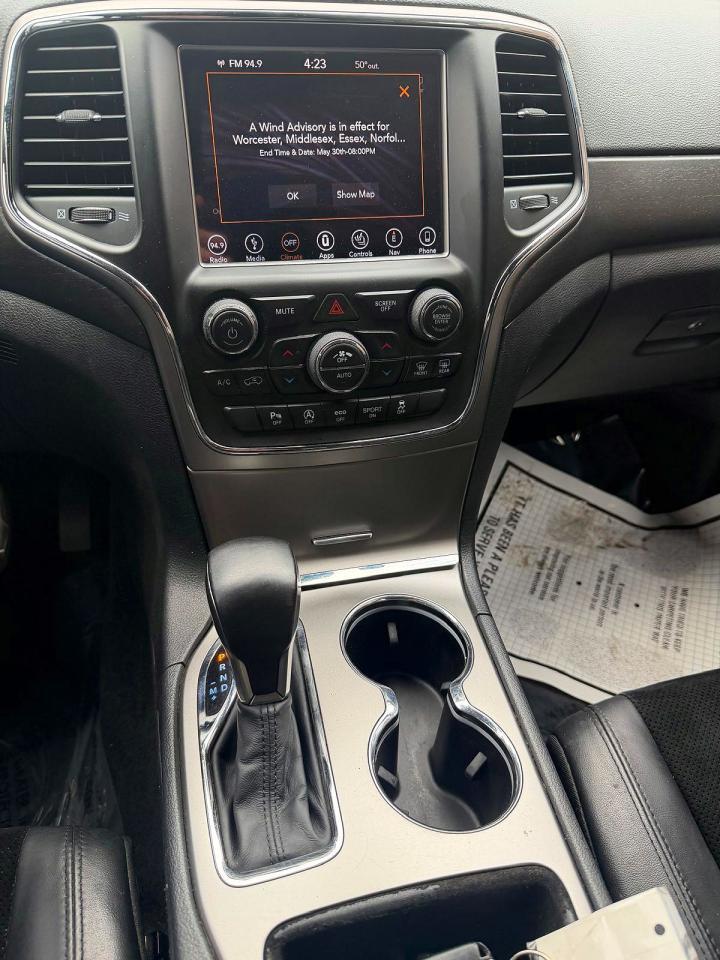 2018 Jeep Grand Cherokee Laredo - Image 6