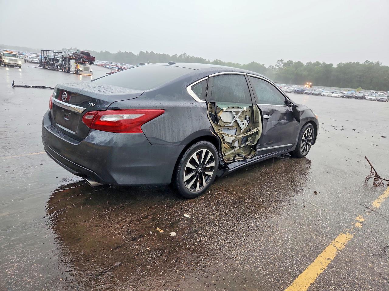 2018 Nissan Altima 2.5 S - Image 3
