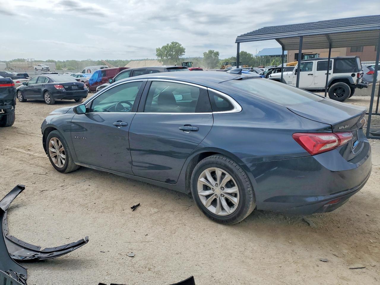 2020 Chevrolet Malibu Lt - Фото 2