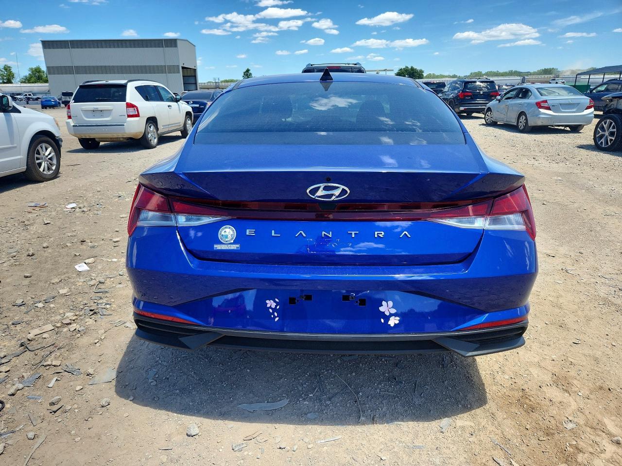 2023 Hyundai Elantra Se - Фото 6