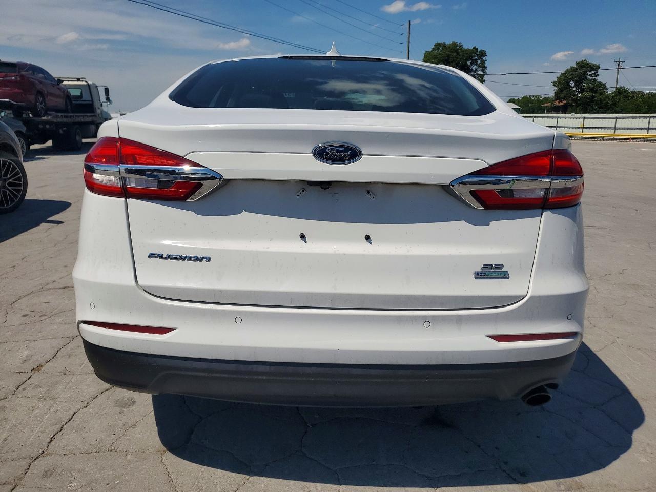 2020 Ford Fusion Se - Фото 6