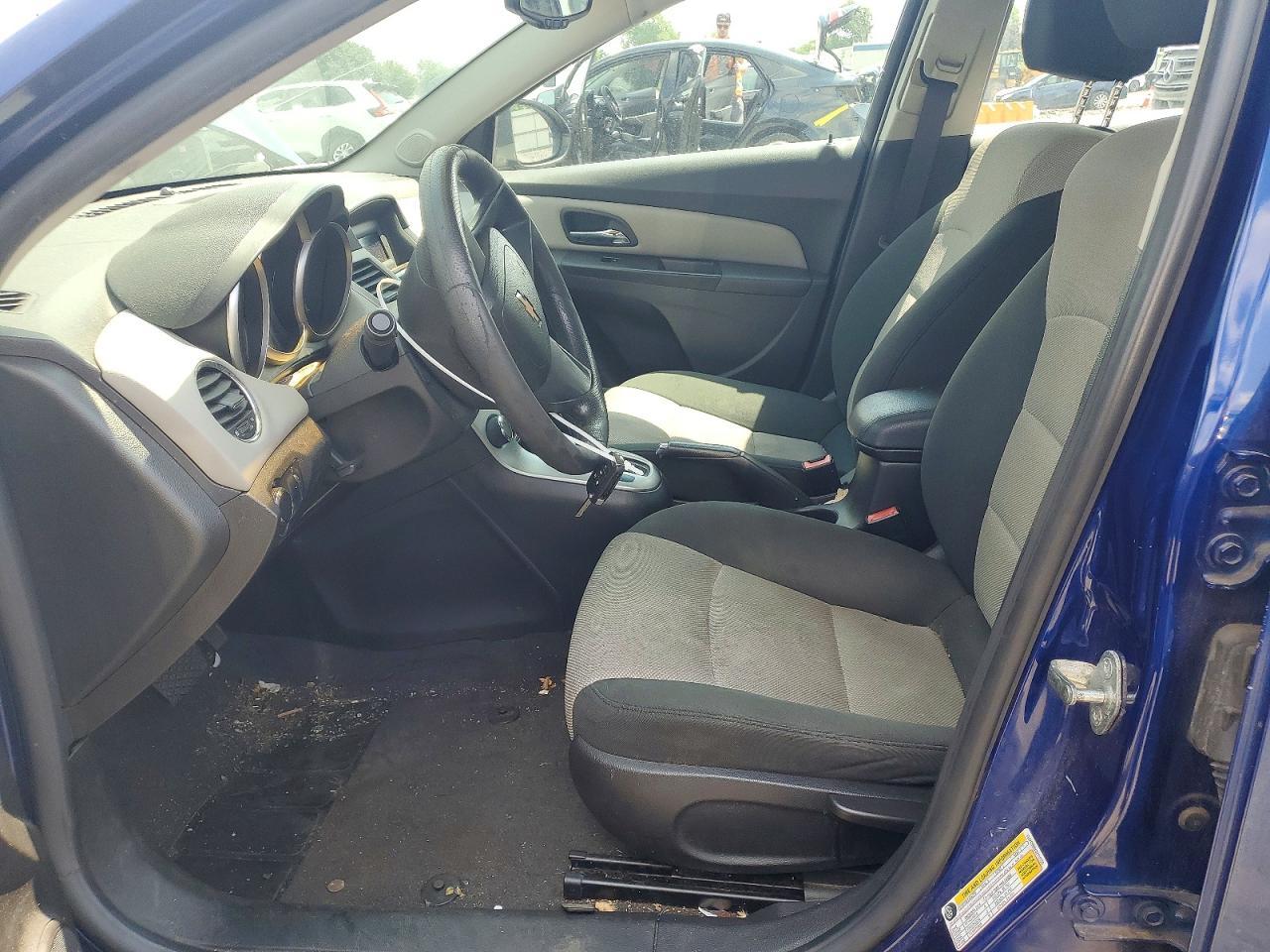 2012 Chevrolet Cruze Ls - Фото 7