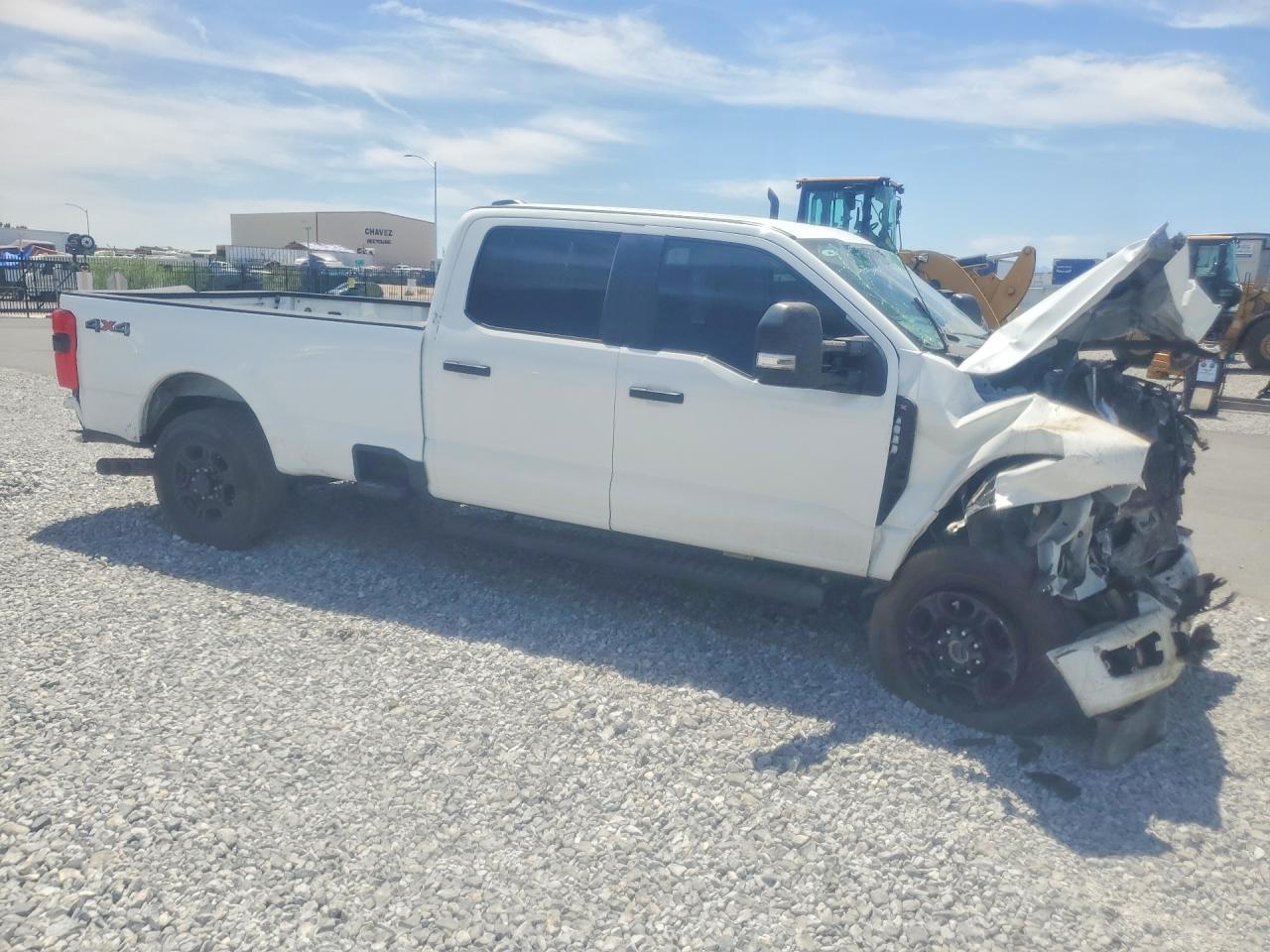 2023 Ford F350 Super Duty - Image 4