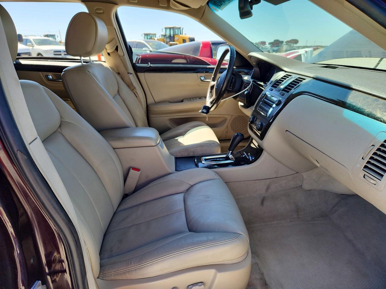 2008 Cadillac Dts - Фото 7