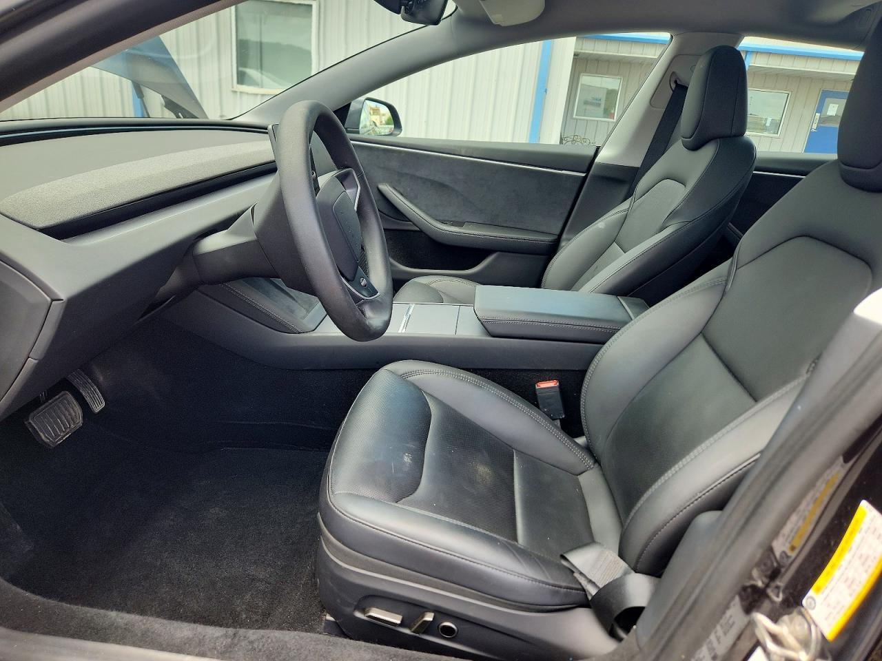 2024 Tesla Model 3 - Image 7