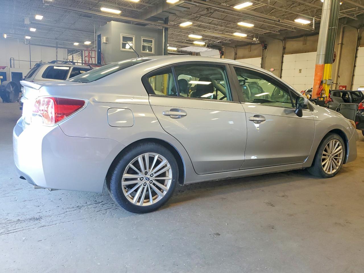 2015 Subaru Impreza Premium Plus - Фото 3