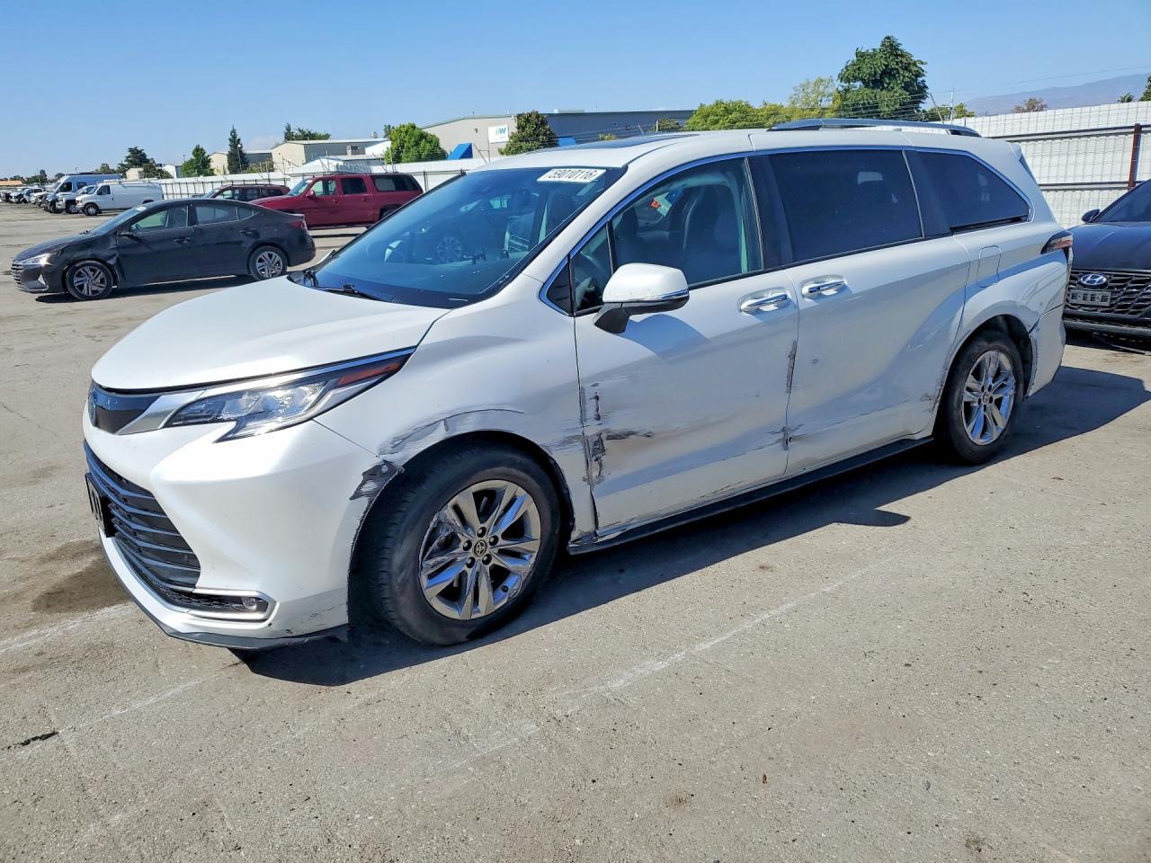 2023 Toyota Sienna Limited 7-Passenger