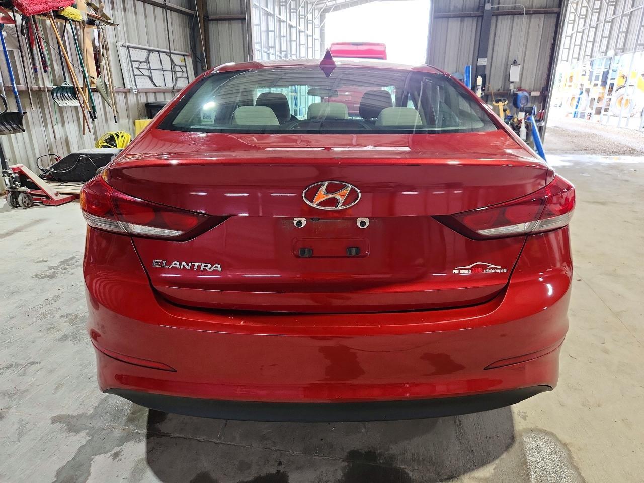 2017 Hyundai Elantra Se - Фото 6