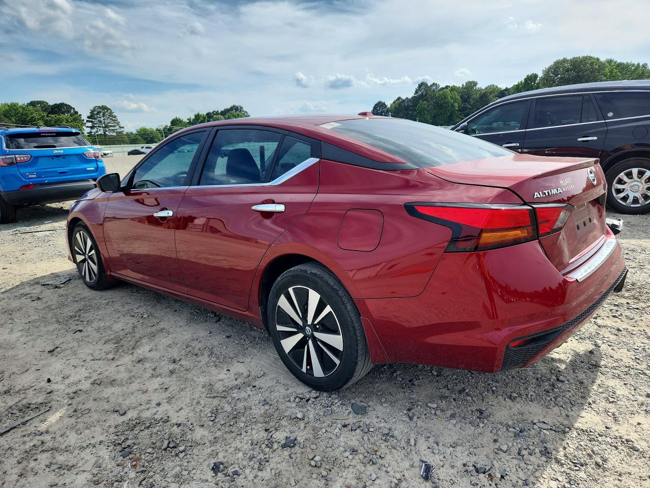2021 Nissan Altima Sv - Image 2