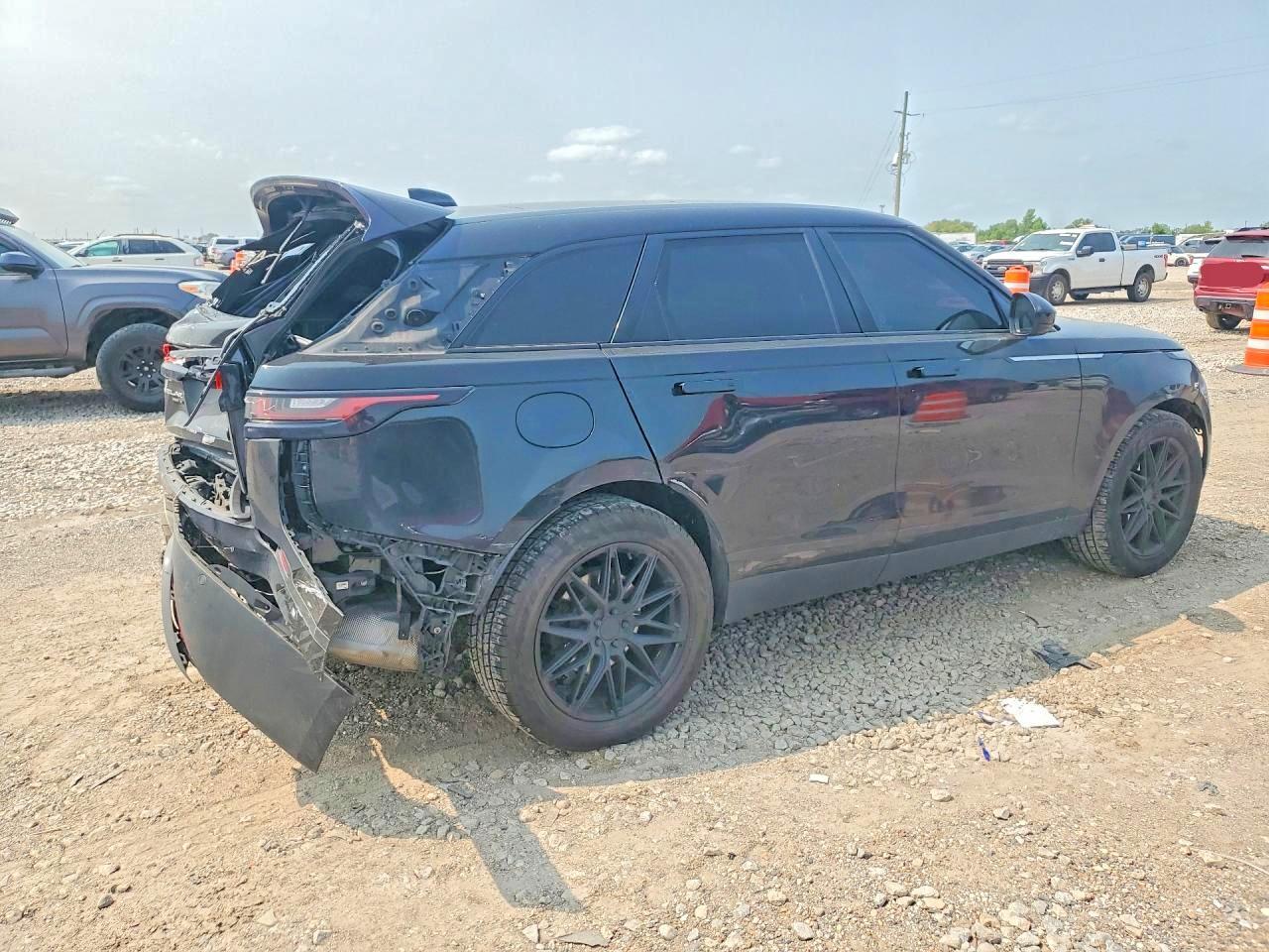 2018 Land Rover Range Rover Velar S - Image 3