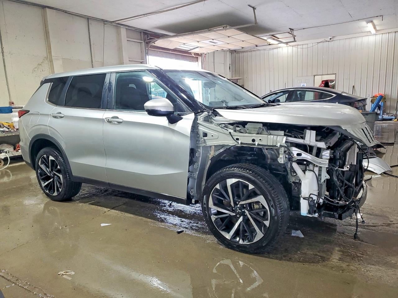 2024 Mitsubishi Outlander Se - Фото 4
