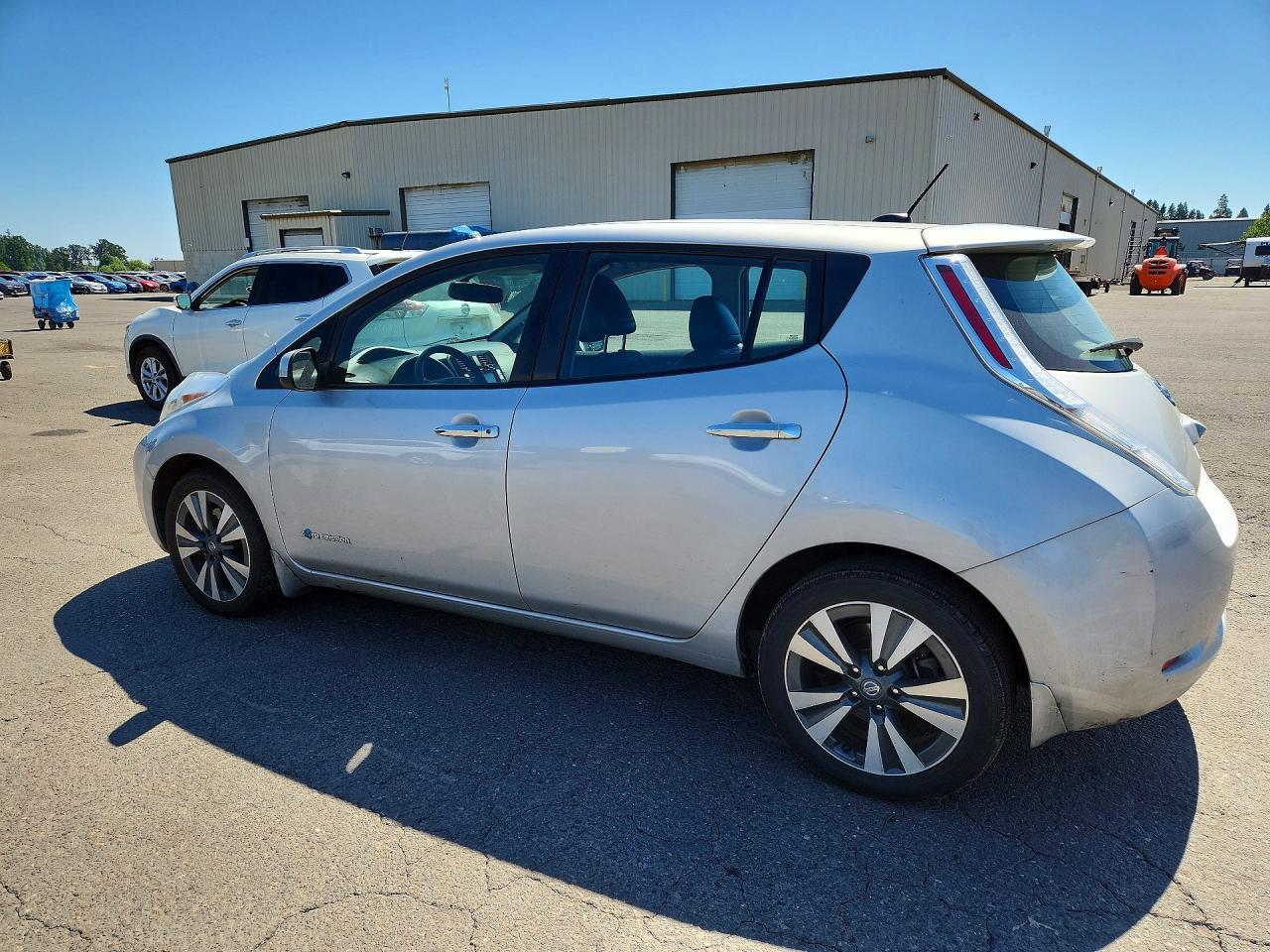 2017 Nissan Leaf Sl - Image 2
