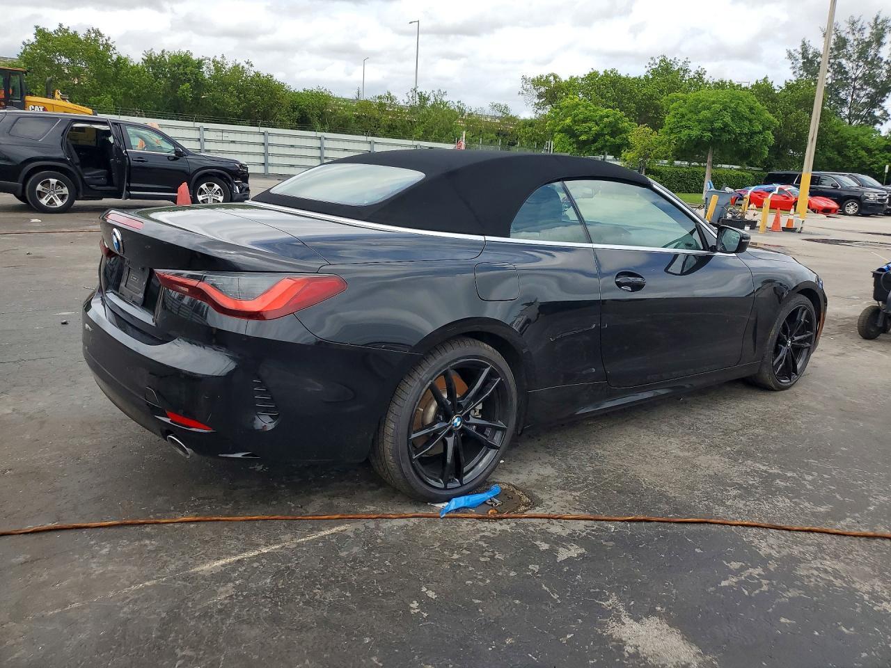 2024 BMW 430Xi - Image 3