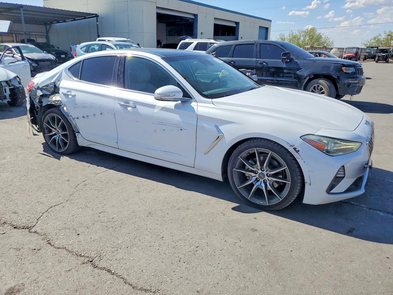 2019 Genesis G70 2.0T Advanced - Фото 4