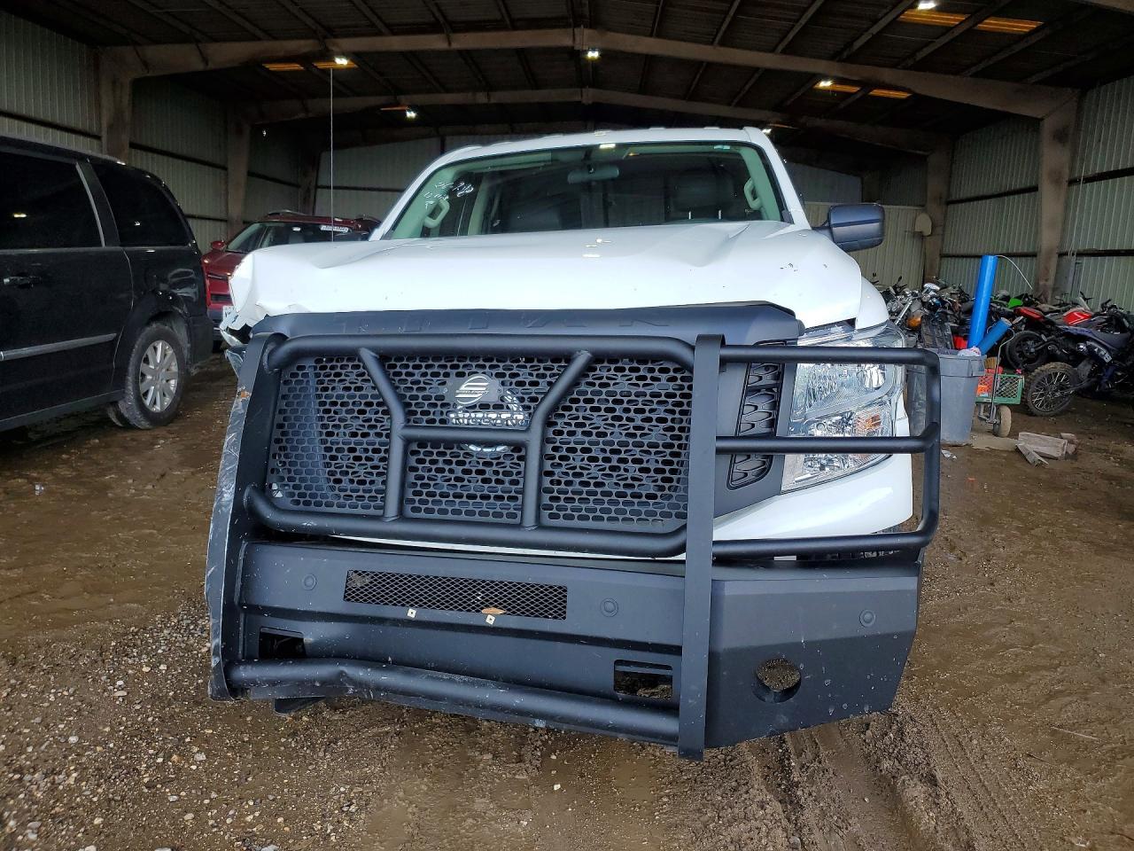 2017 Nissan Titan Xd S - Фото 5