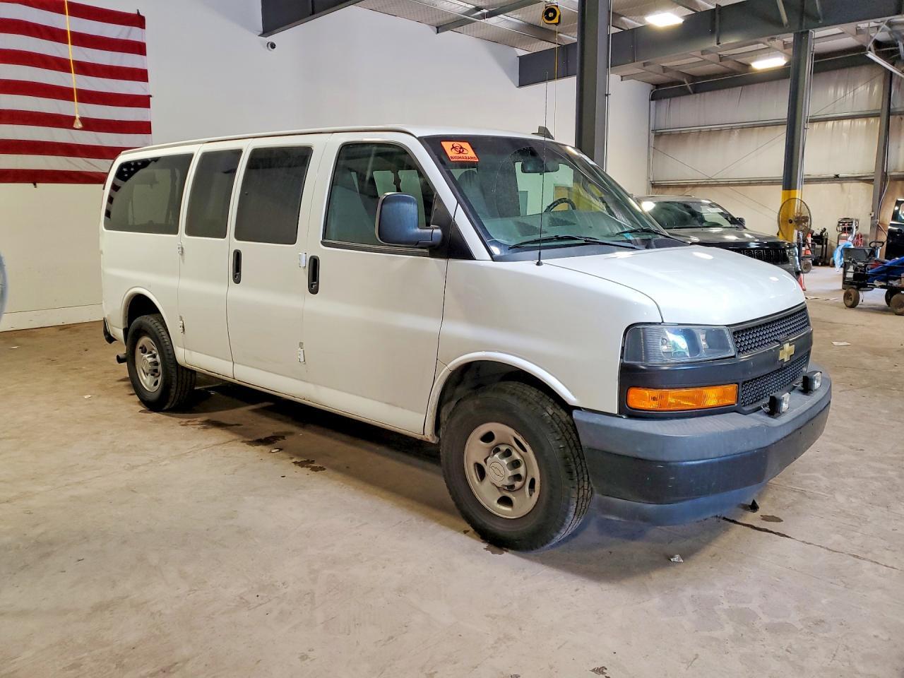 2018 Chevrolet Express G3500 Lt - Фото 4