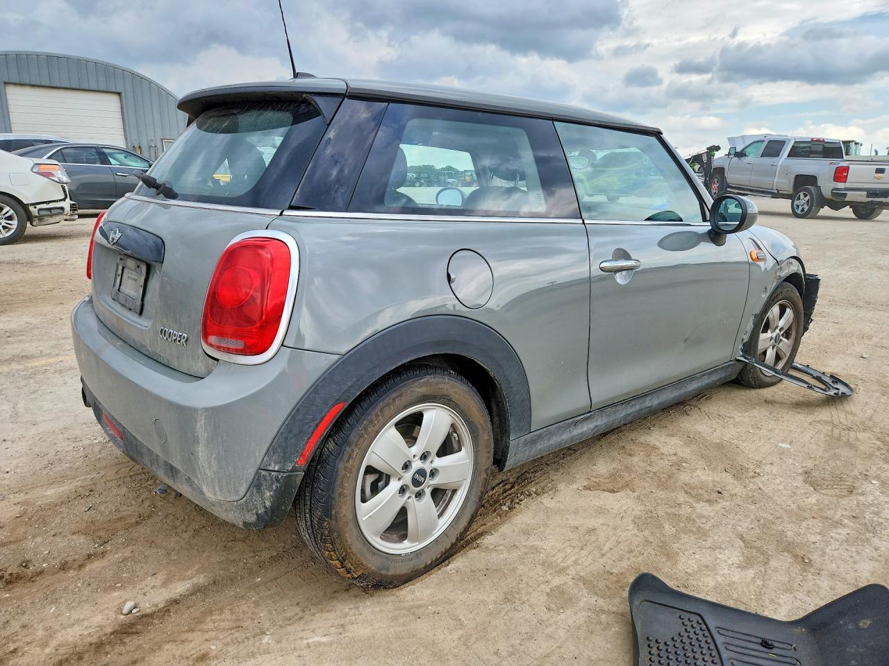 2017 Mini Cooper - Image 3