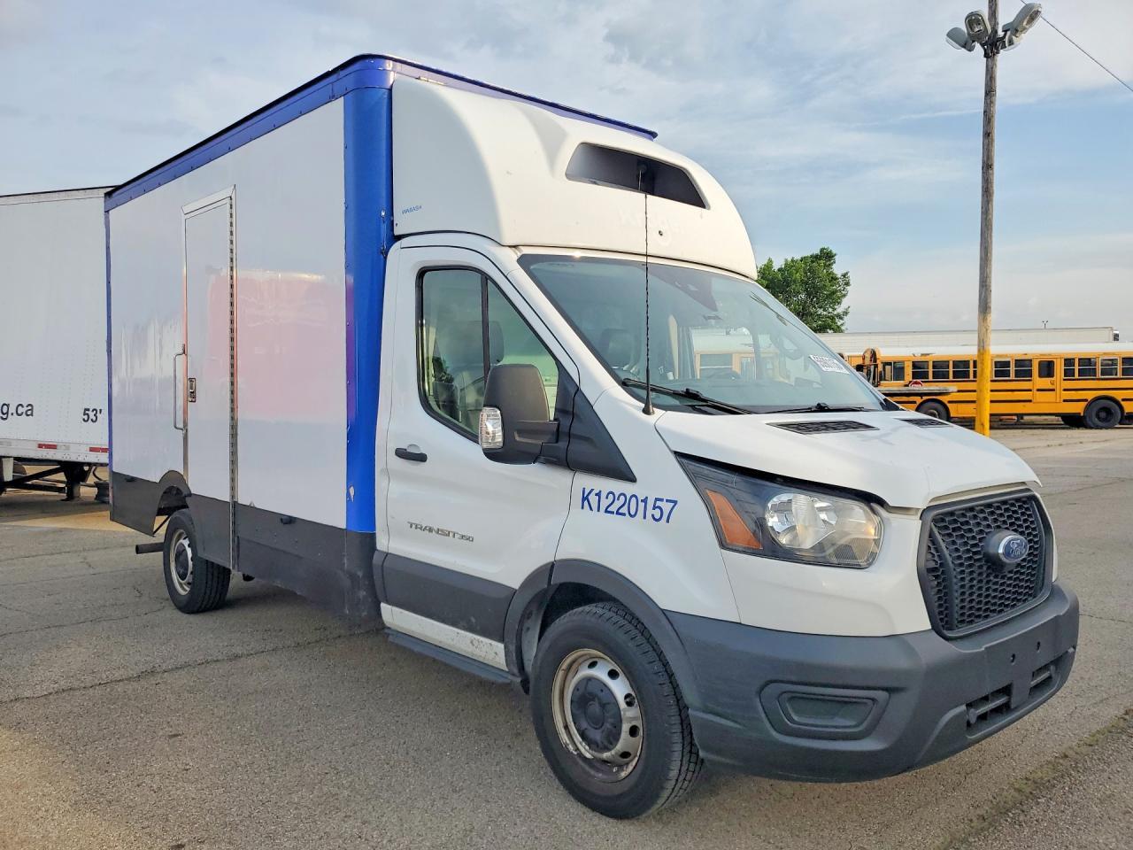2021 Ford Transit Delivery Truck - Фото 4