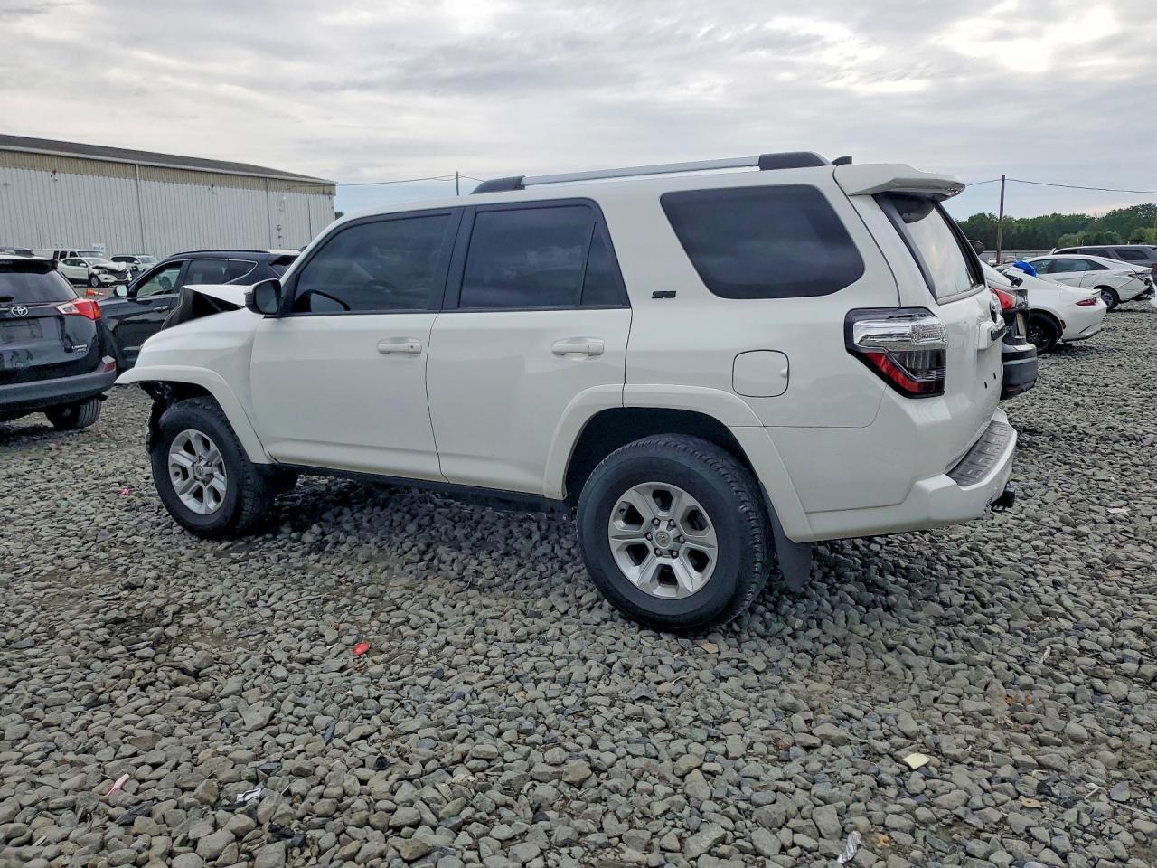 2023 Toyota 4Runner Sr5 - Фото 2