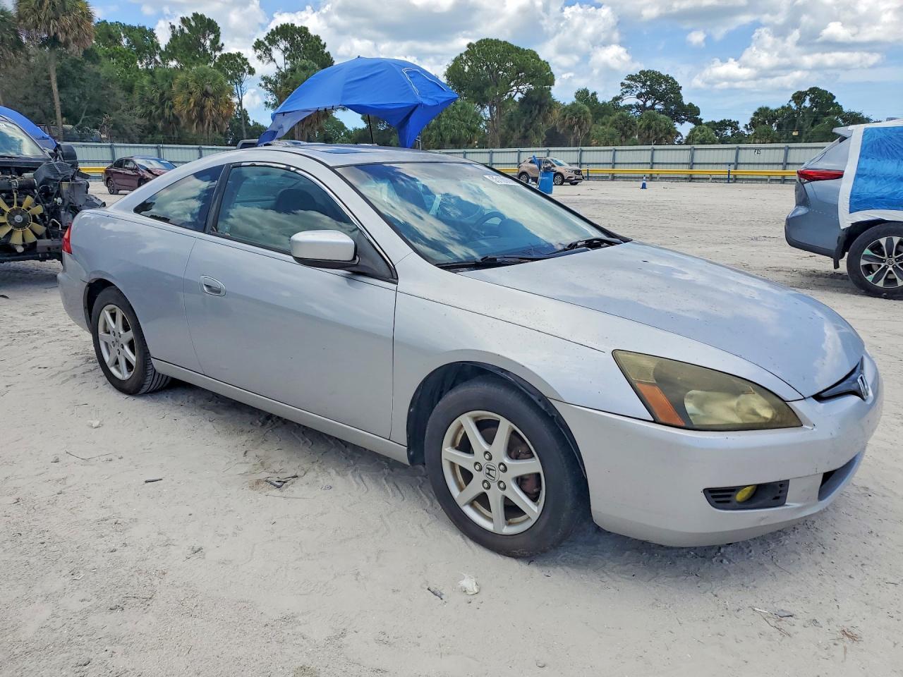 2004 Honda Accord - Image 4