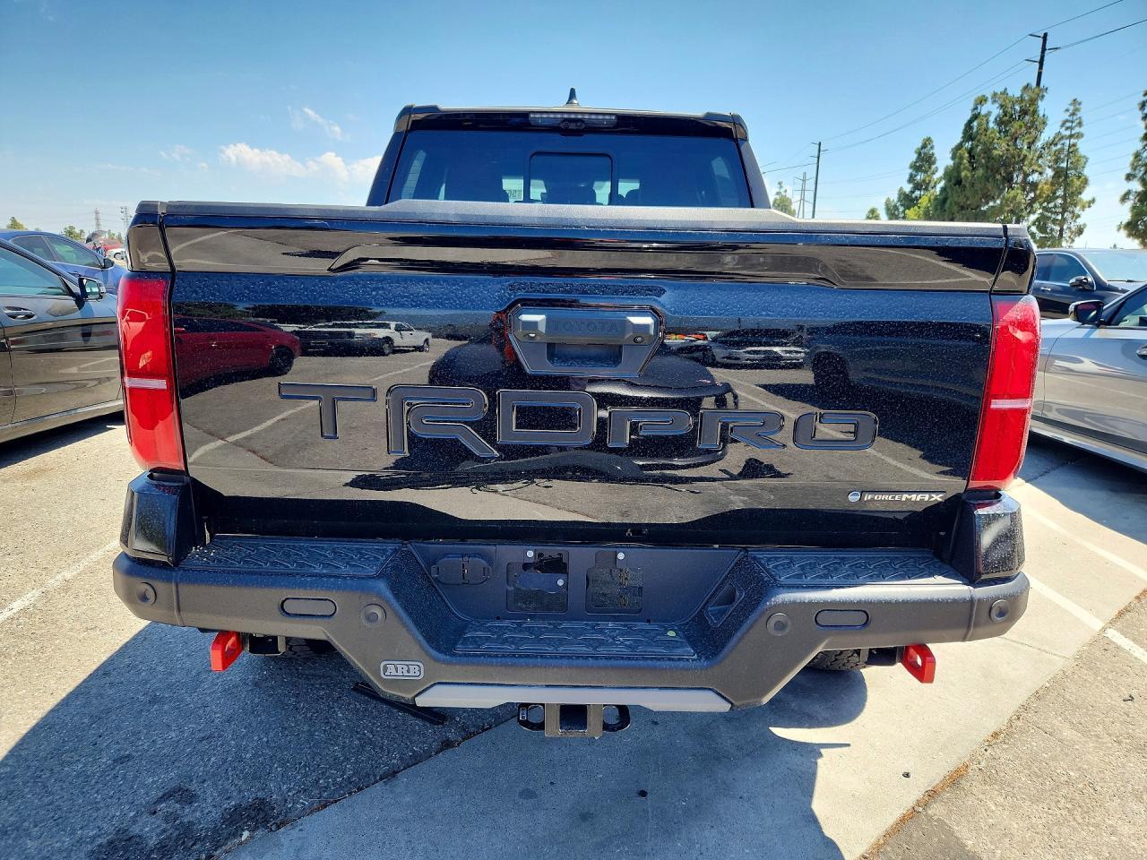 2025 Toyota Tacoma Trd Pro Hv - Image 6