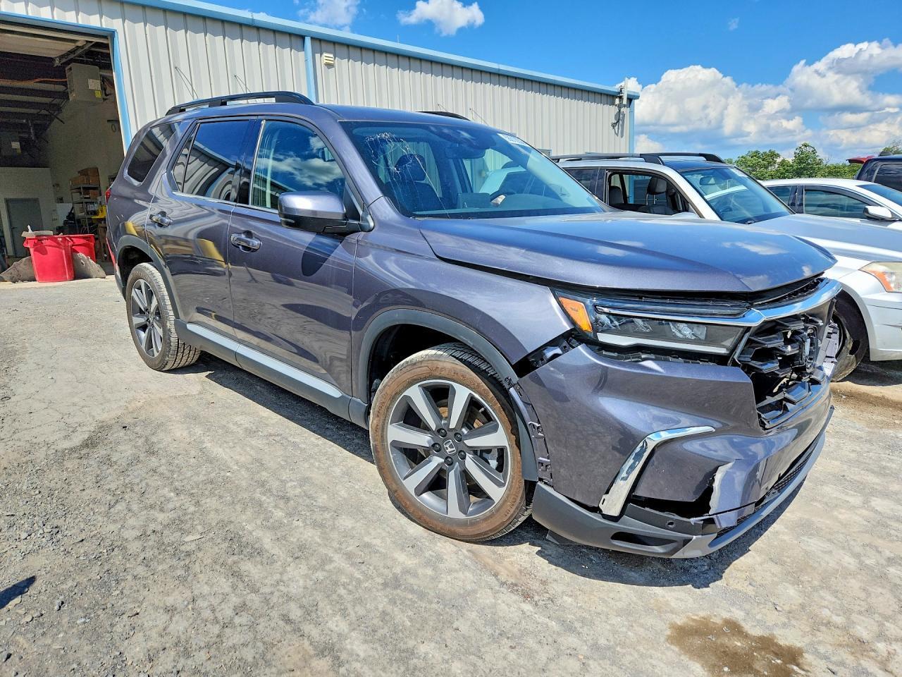 2023 Honda Pilot Touring - Image 4