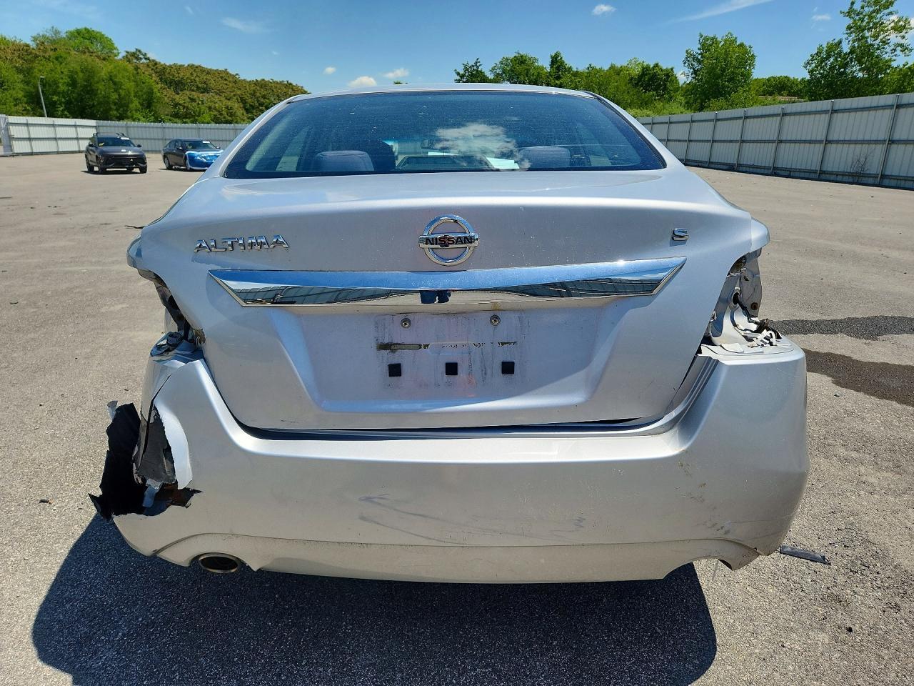 2015 Nissan Altima 2.5 S - Image 6
