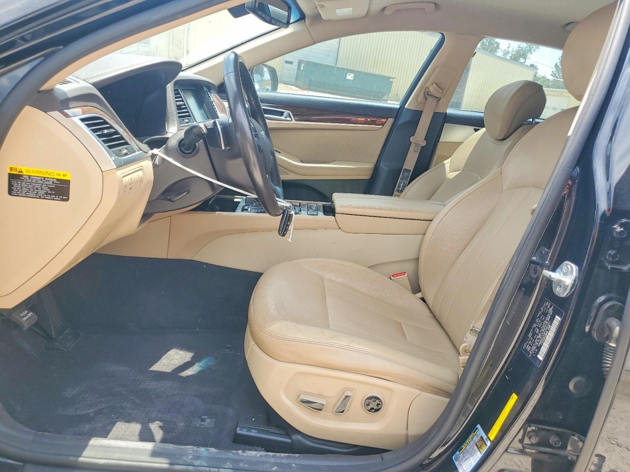 2015 Hyundai Genesis 3.8L - Фото 7