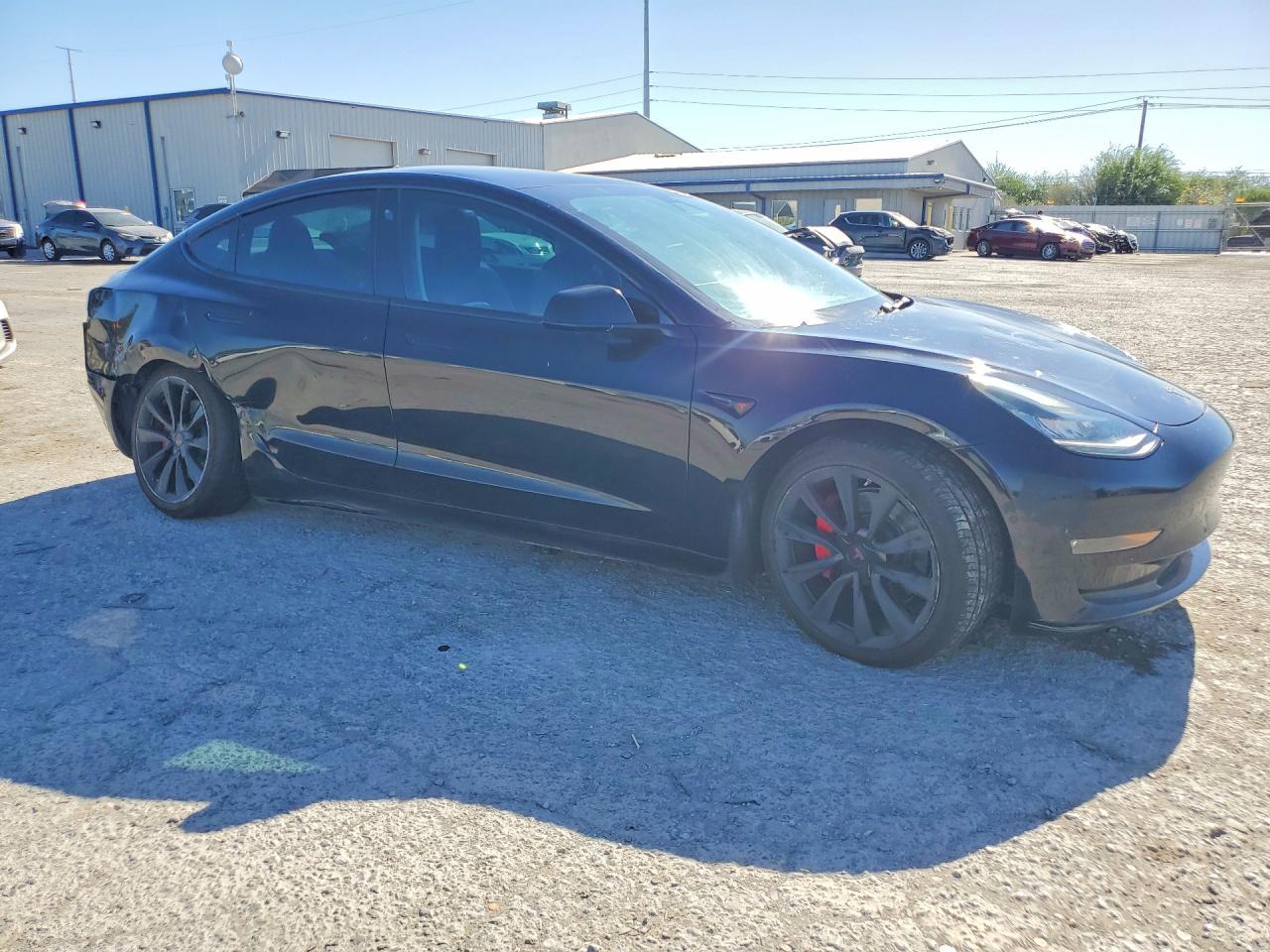 2018 Tesla Model 3 - Фото 4