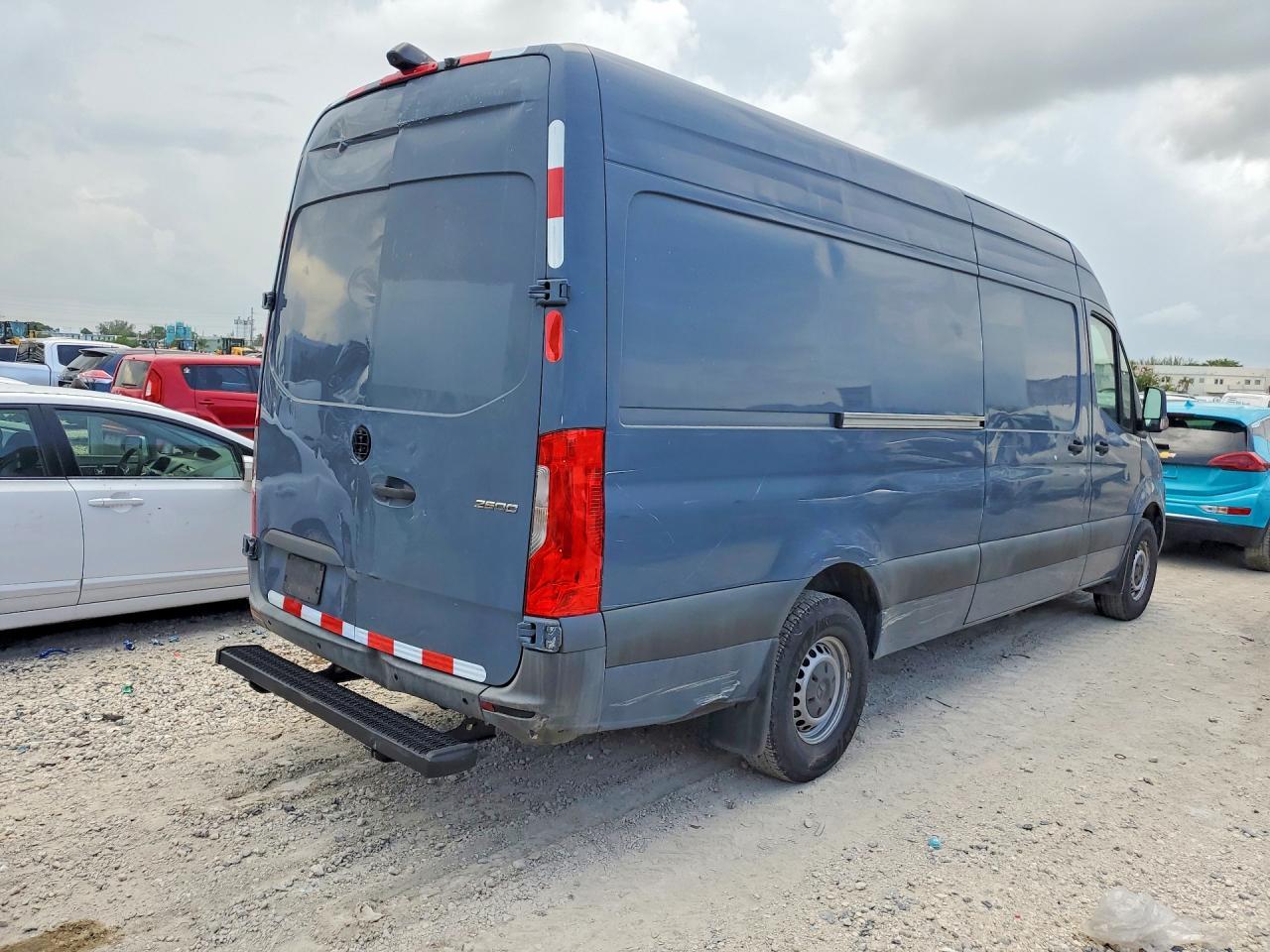 2019 Mercedes-Benz Sprinter 2500/3500 - Image 3