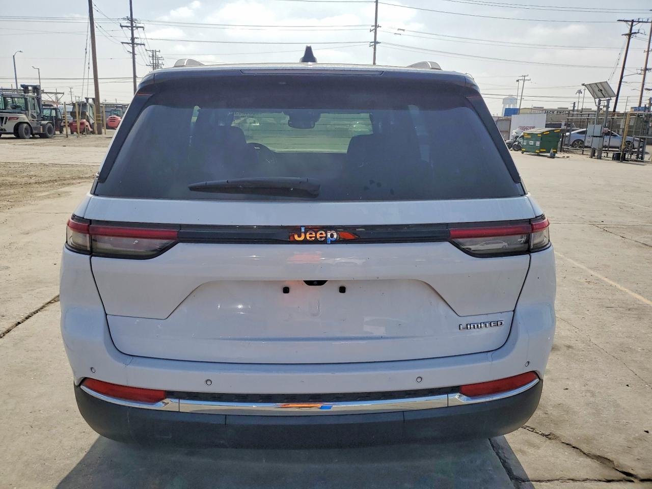 2023 Jeep Grand Cherokee Limited - Image 6
