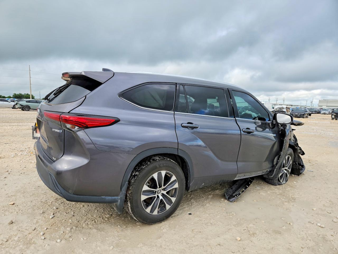 2021 Toyota Highlander Hybrid Xle - Фото 3