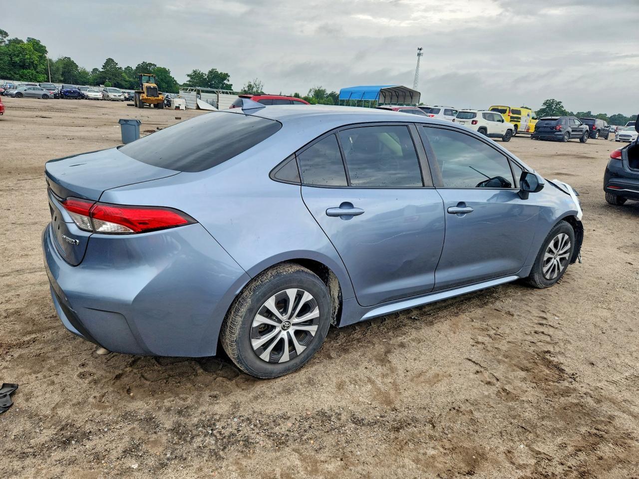 2022 Toyota Corolla Le - Фото 3