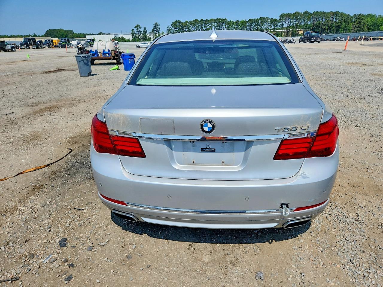 2013 BMW 750 Li - Фото 6