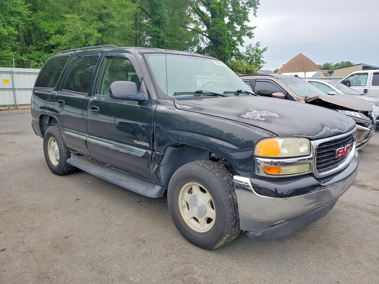 2005 GMC Yukon - Image 4
