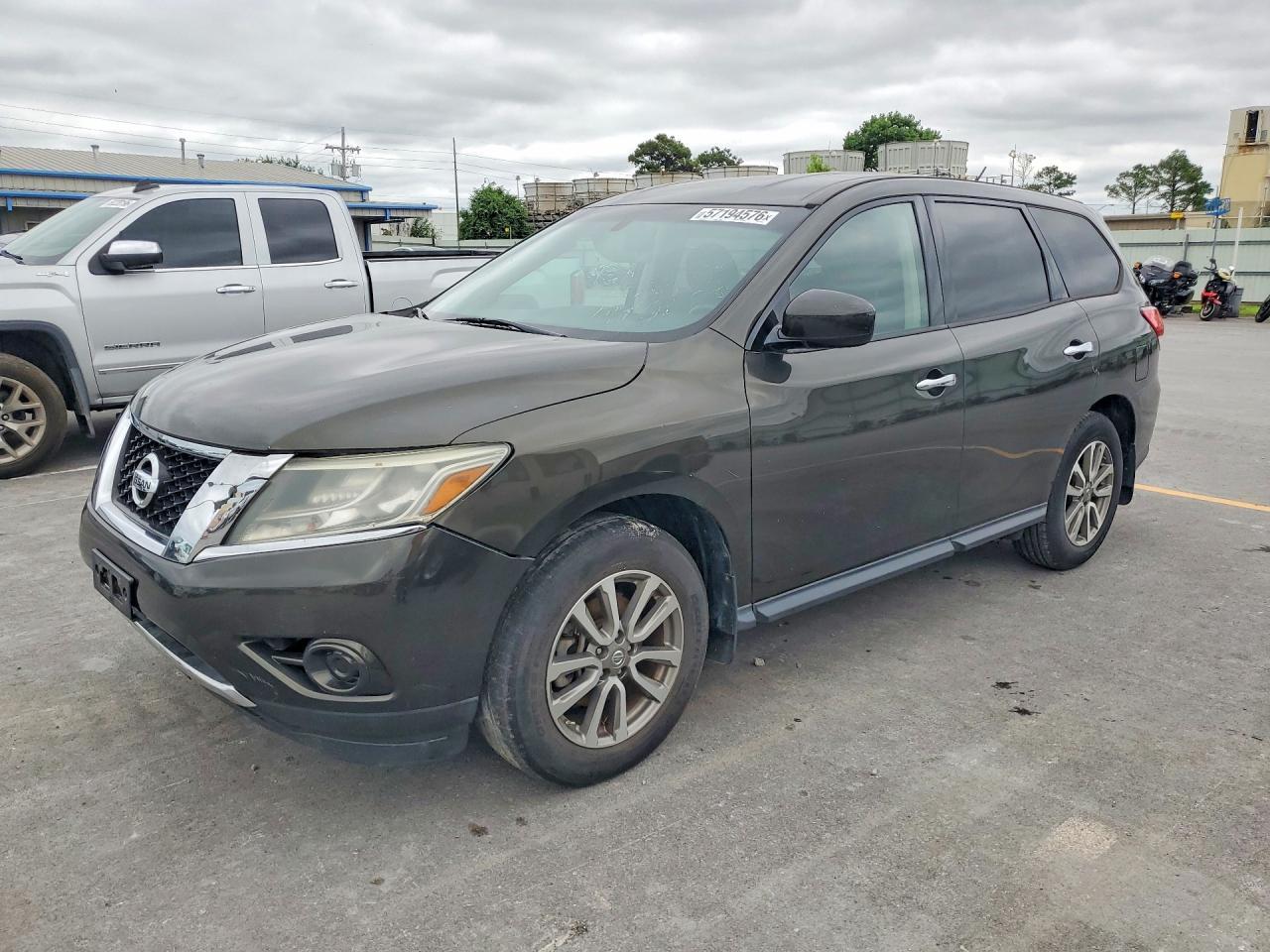 2015 Nissan Pathfinder S