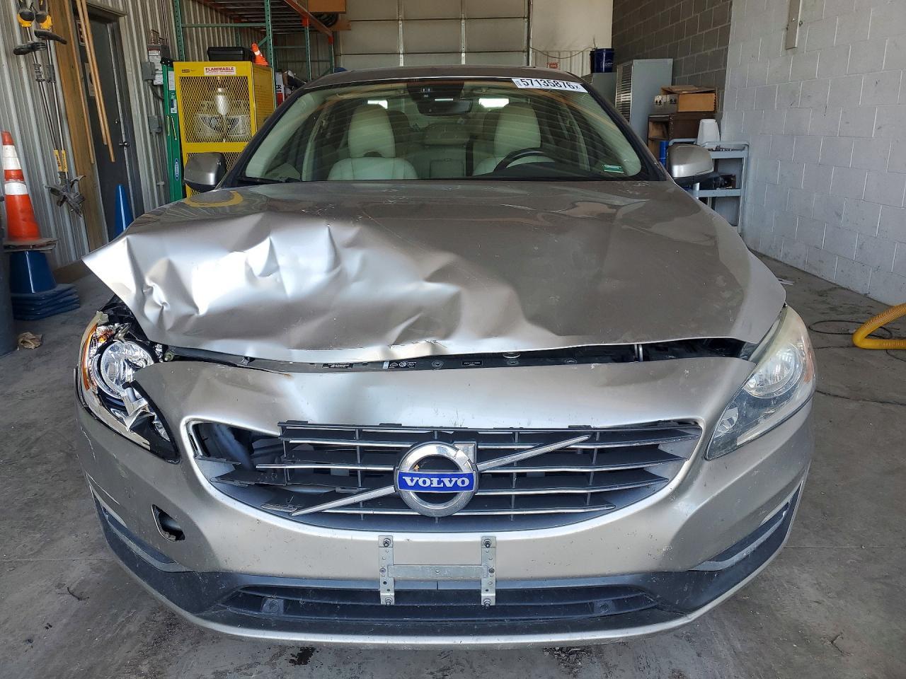 2015 Volvo S60 Premier - Image 5
