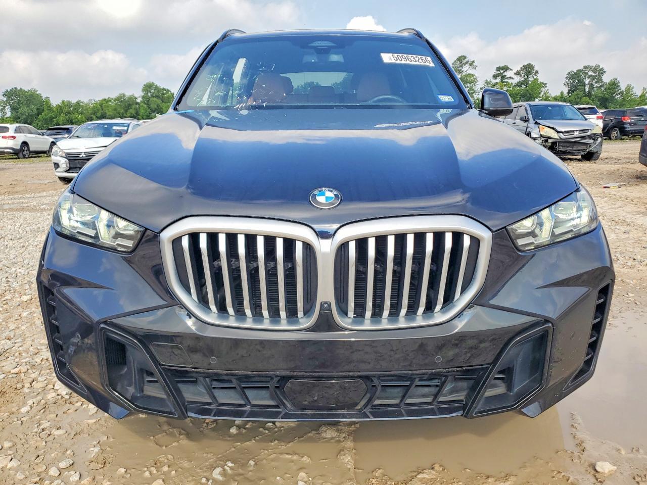 2024 BMW X5 xDrive40I - Image 5