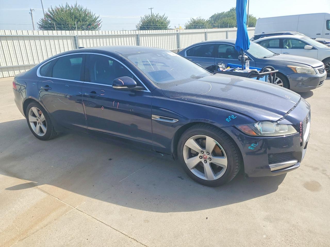 2017 Jaguar Xf - Фото 4