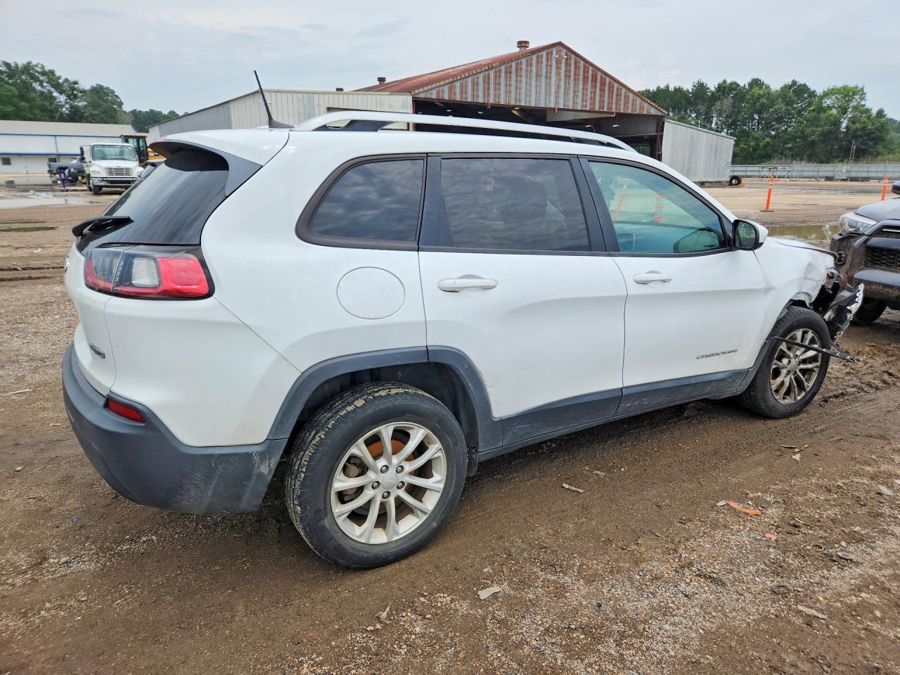 2020 Jeep Cherokee Latitude - Фото 3