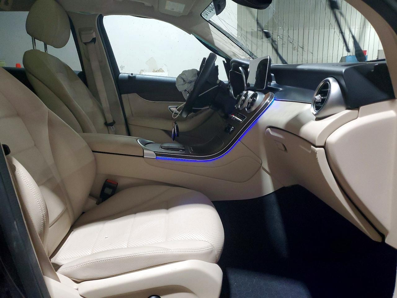 2021 Mercedes-Benz Glc 300 4Matic - Image 7