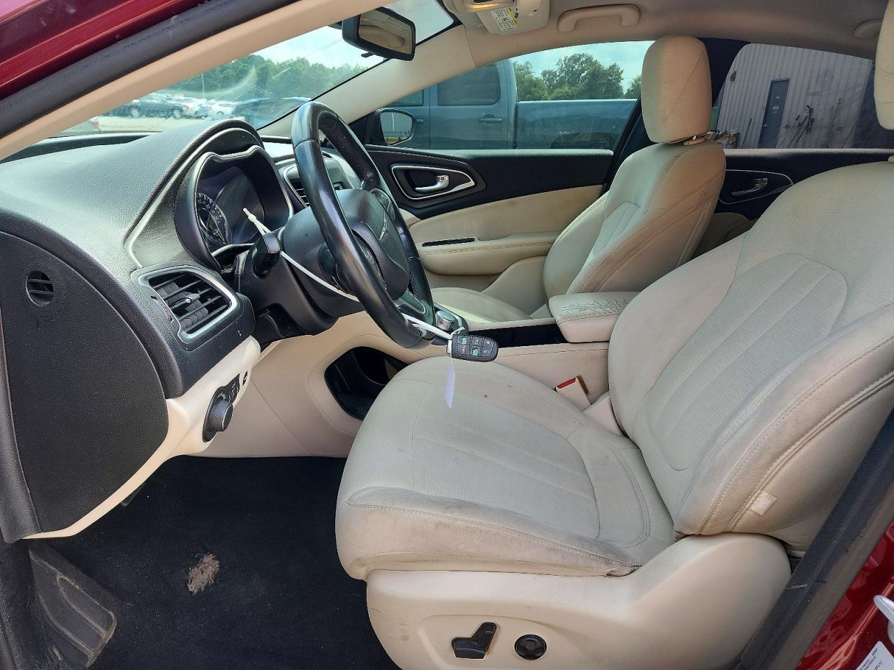 2015 Chrysler 200 Limited - Image 7